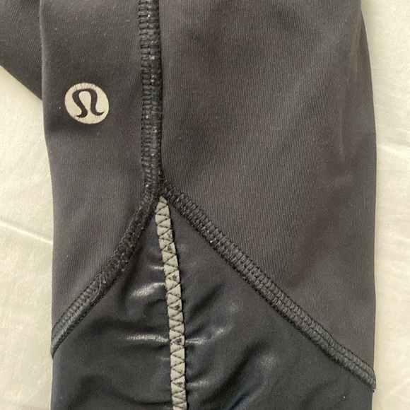 Black Lululemon Leggings - Picture 3 of 6